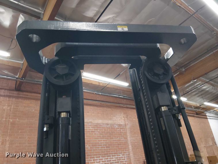 image for item EC1272 2016 UniCarriers CFS40 forklift