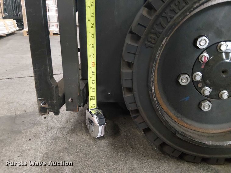 image for item EC1272 2016 UniCarriers CFS40 forklift