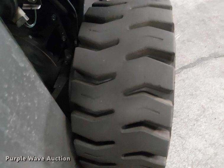 image for item EC1272 2016 UniCarriers CFS40 forklift