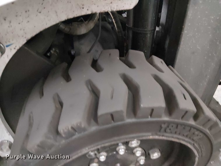 image for item EC1272 2016 UniCarriers CFS40 forklift