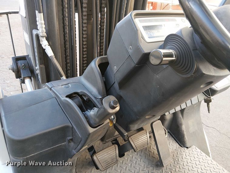 image for item EC1273 2016 UniCarriers PF50 forklift