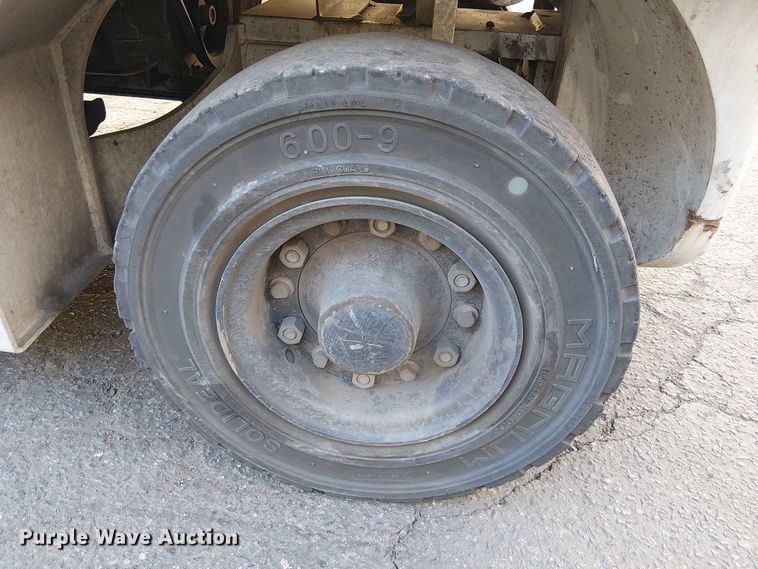 image for item EC1273 2016 UniCarriers PF50 forklift