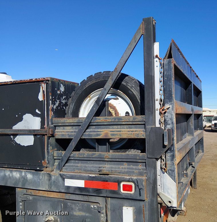 image for item EC1276 2008 Ford F450 Super Duty flatbed truck