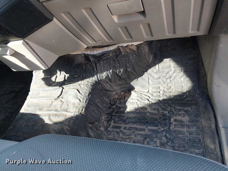 image for item EC1276 2008 Ford F450 Super Duty flatbed truck