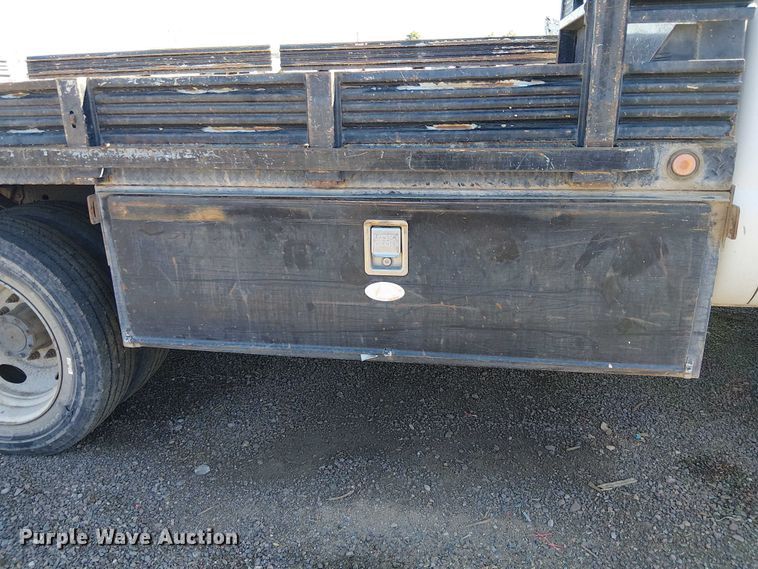 image for item EC1277 2008 Ford F450 Super Duty flatbed truck