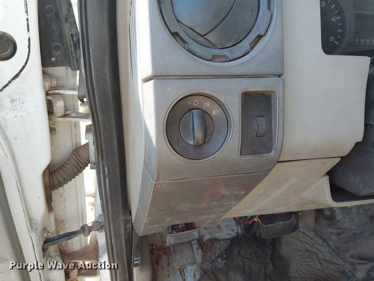 image for item EC1277 2008 Ford F450 Super Duty flatbed truck