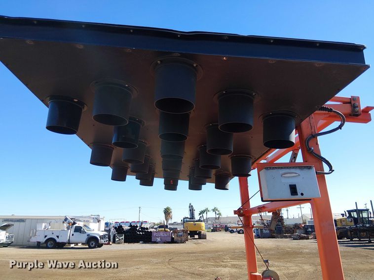 image for item EC1278 2013 Wanco WTSP arrow board trailer