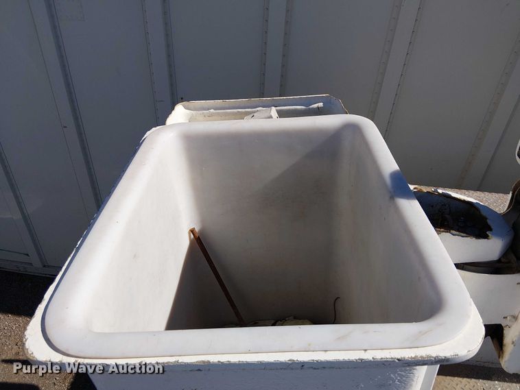 image for item EC1280 2008 Ford F450 Super Duty bucket truck