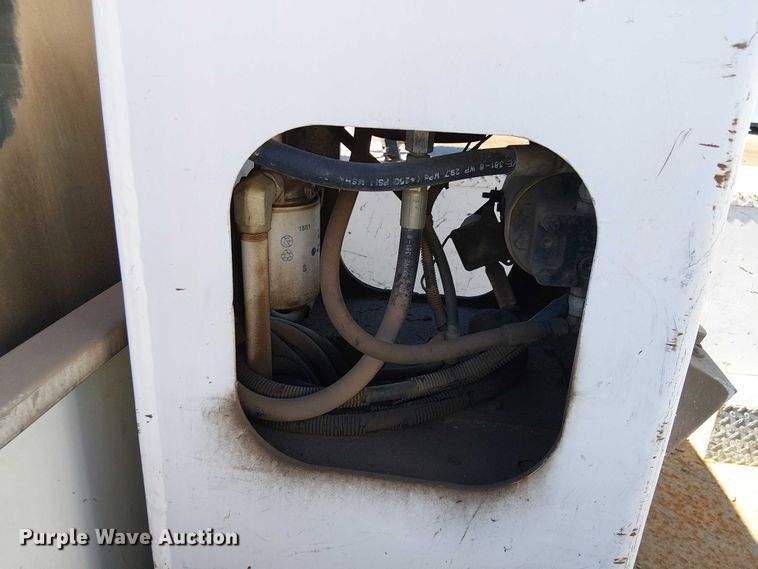 image for item EC1280 2008 Ford F450 Super Duty bucket truck