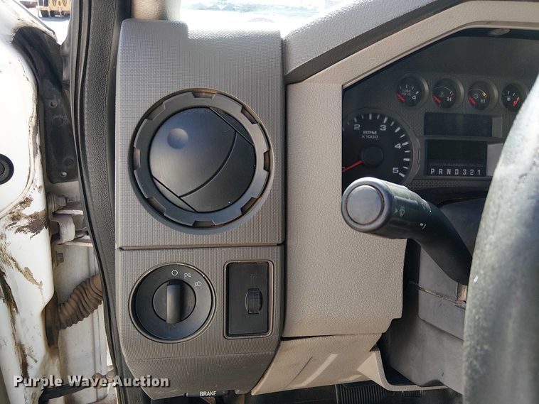 image for item EC1280 2008 Ford F450 Super Duty bucket truck