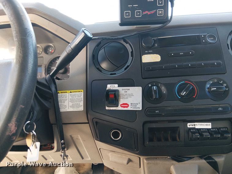 image for item EC1280 2008 Ford F450 Super Duty bucket truck