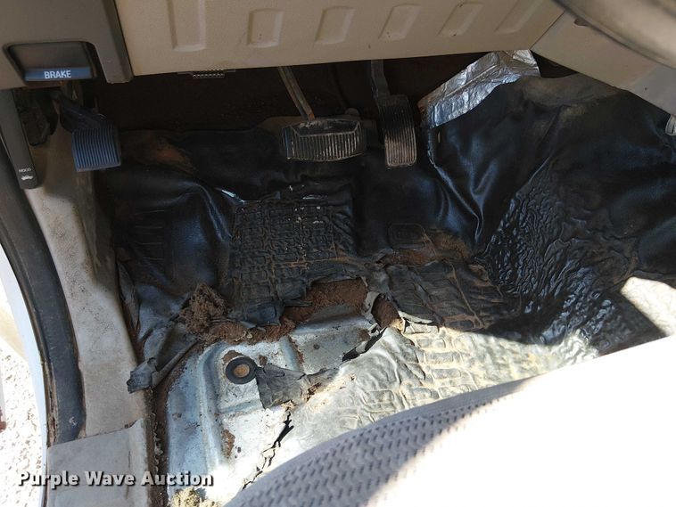 image for item EC1281 2008 Ford F450 Super Duty flatbed truck