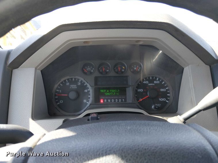 image for item EC1281 2008 Ford F450 Super Duty flatbed truck