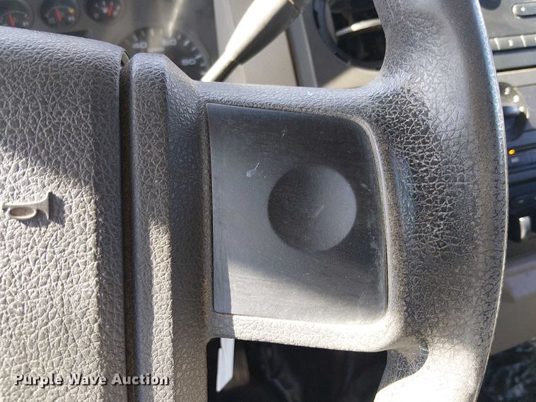 image for item EC1281 2008 Ford F450 Super Duty flatbed truck