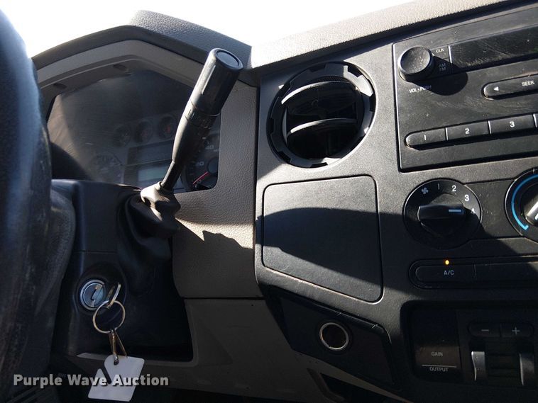 image for item EC1281 2008 Ford F450 Super Duty flatbed truck