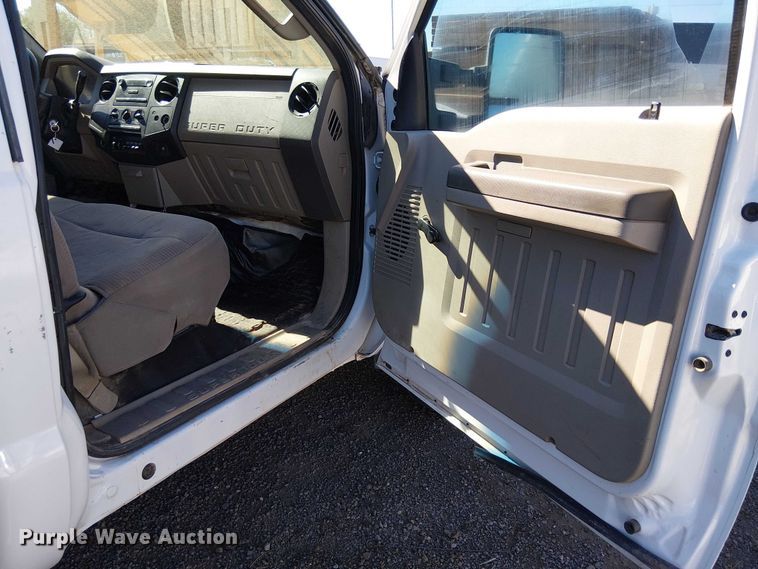 image for item EC1281 2008 Ford F450 Super Duty flatbed truck