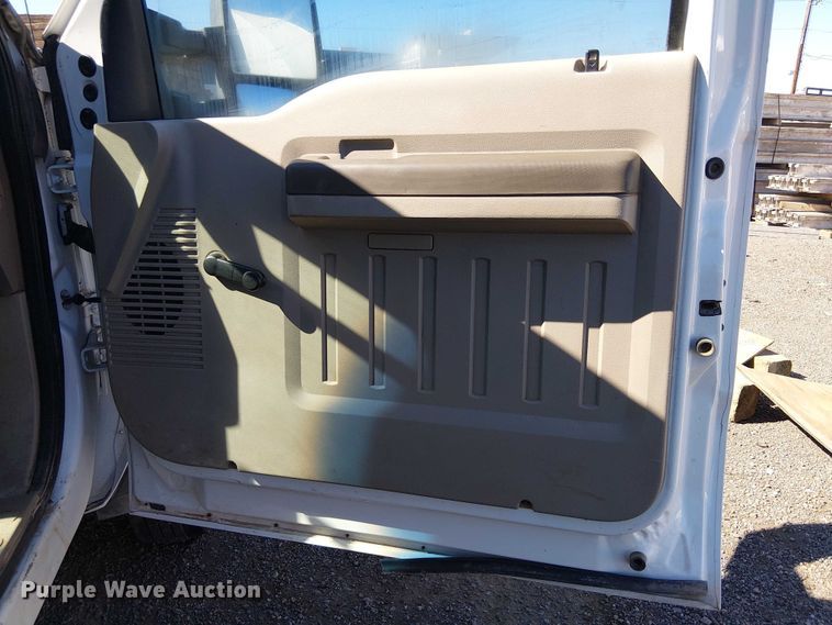 image for item EC1281 2008 Ford F450 Super Duty flatbed truck