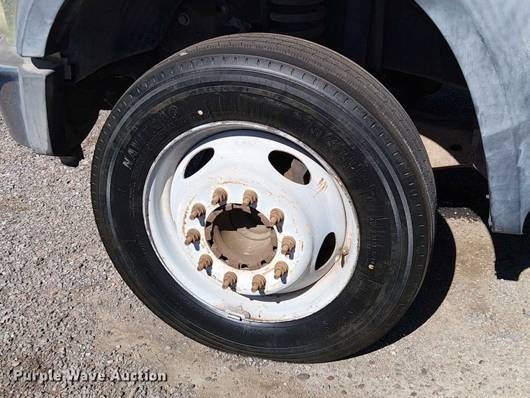 image for item EC1281 2008 Ford F450 Super Duty flatbed truck