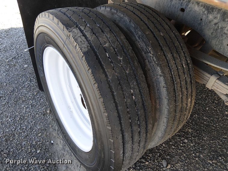 image for item EC1281 2008 Ford F450 Super Duty flatbed truck