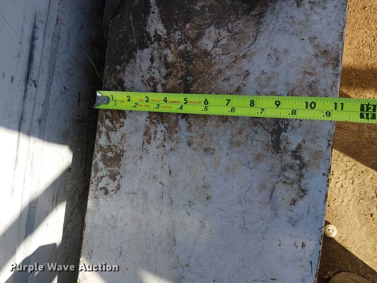 image for item EC1284 2012 Ford F250 Super Duty utility bed pickup truck