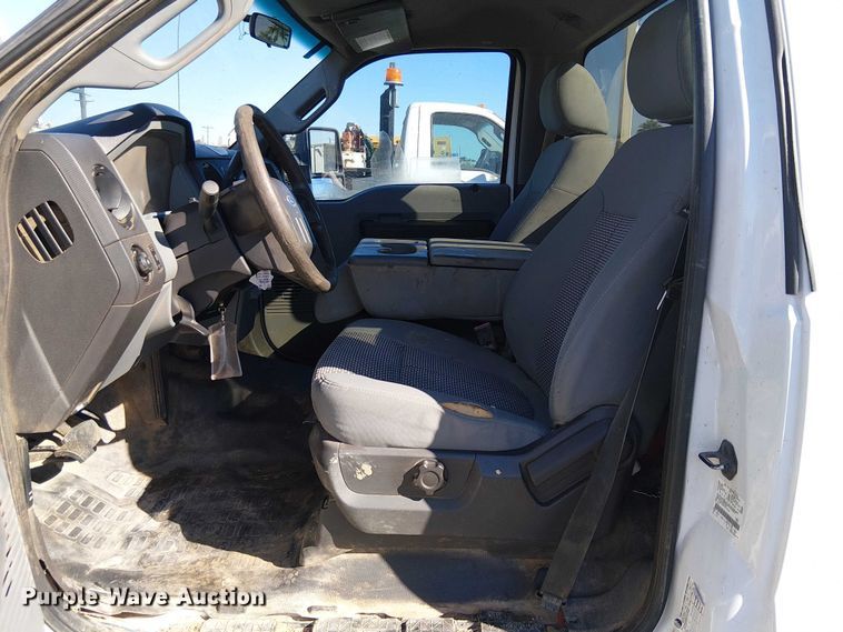 image for item EC1284 2012 Ford F250 Super Duty utility bed pickup truck