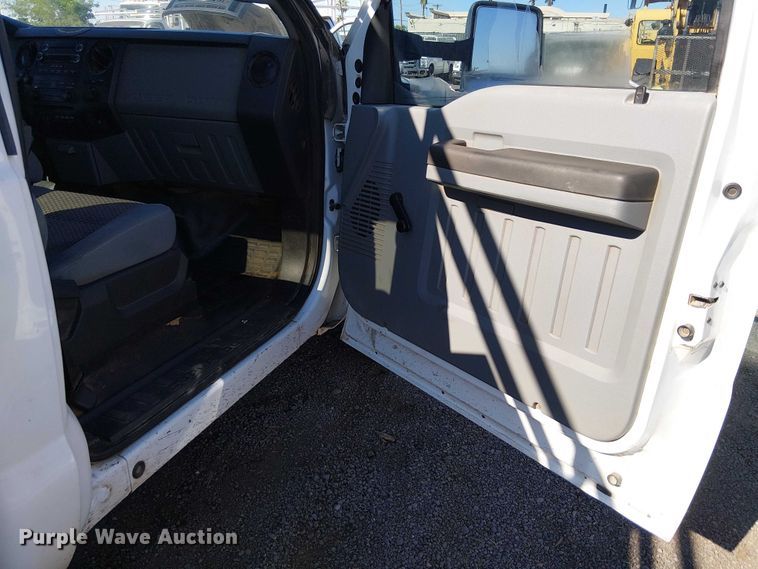 image for item EC1284 2012 Ford F250 Super Duty utility bed pickup truck