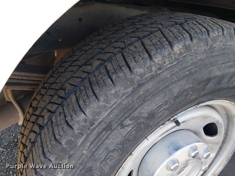 image for item EC1284 2012 Ford F250 Super Duty utility bed pickup truck