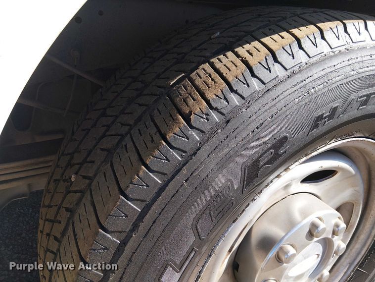 image for item EC1284 2012 Ford F250 Super Duty utility bed pickup truck