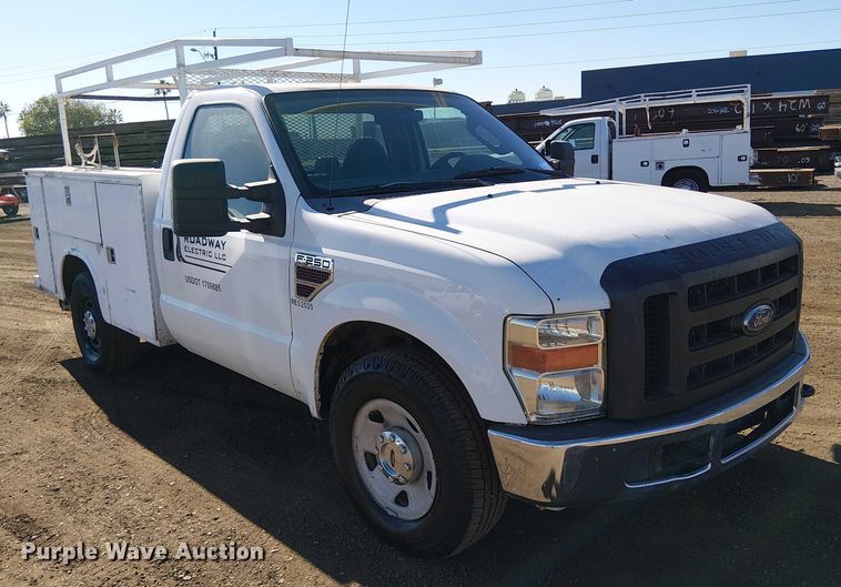image for item EC1285 2008 Ford F250 Super Duty utility bed pickup truck