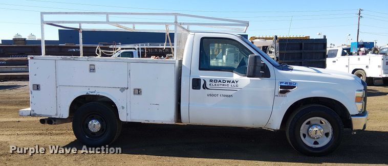 image for item EC1285 2008 Ford F250 Super Duty utility bed pickup truck