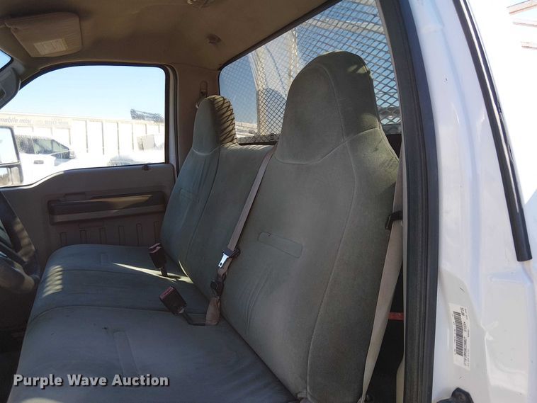 image for item EC1285 2008 Ford F250 Super Duty utility bed pickup truck