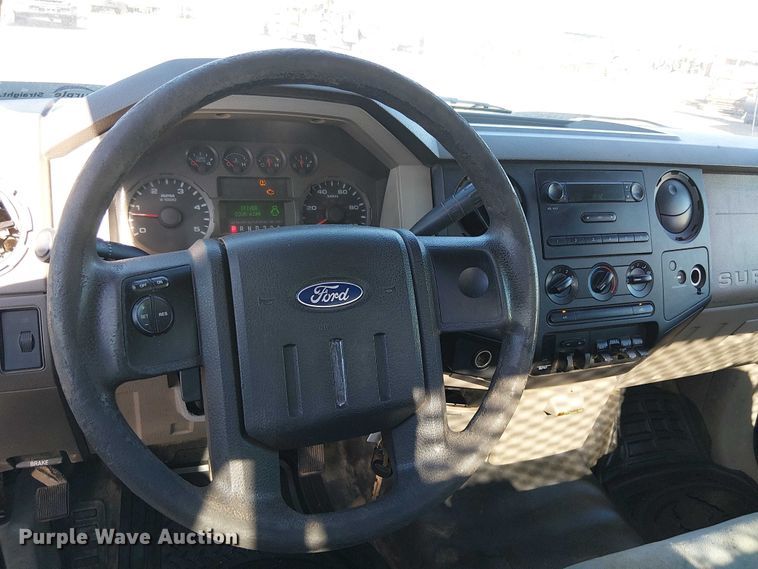image for item EC1285 2008 Ford F250 Super Duty utility bed pickup truck