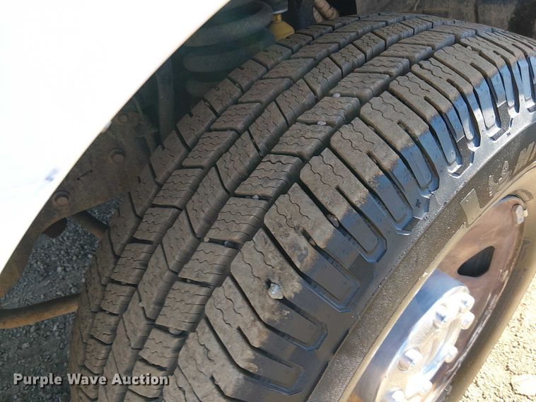 image for item EC1285 2008 Ford F250 Super Duty utility bed pickup truck