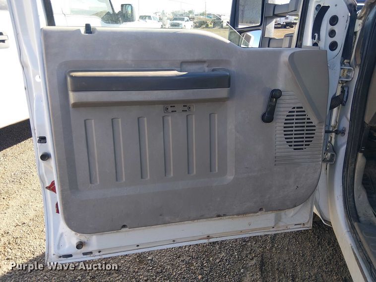 image for item EC1288 2008 Ford F250 Super Duty utility bed pickup truck