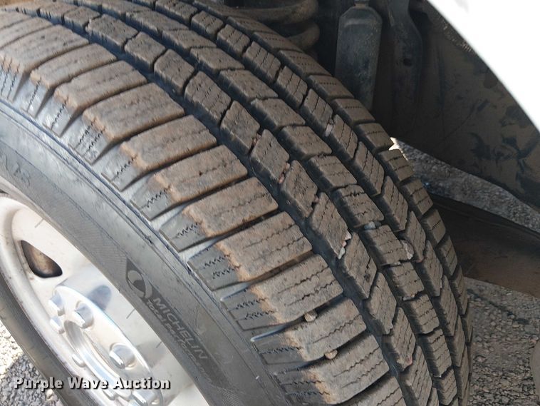 image for item EC1288 2008 Ford F250 Super Duty utility bed pickup truck