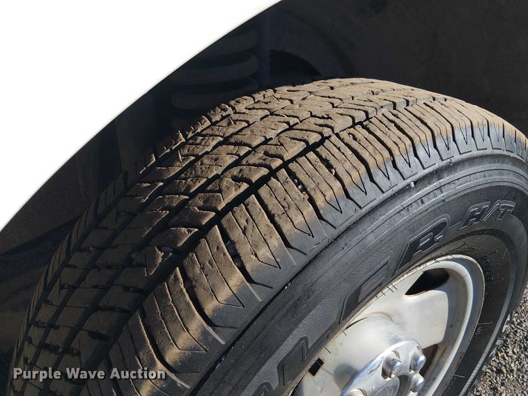 image for item EC1288 2008 Ford F250 Super Duty utility bed pickup truck