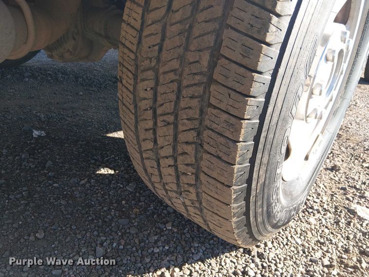 image for item EC1288 2008 Ford F250 Super Duty utility bed pickup truck