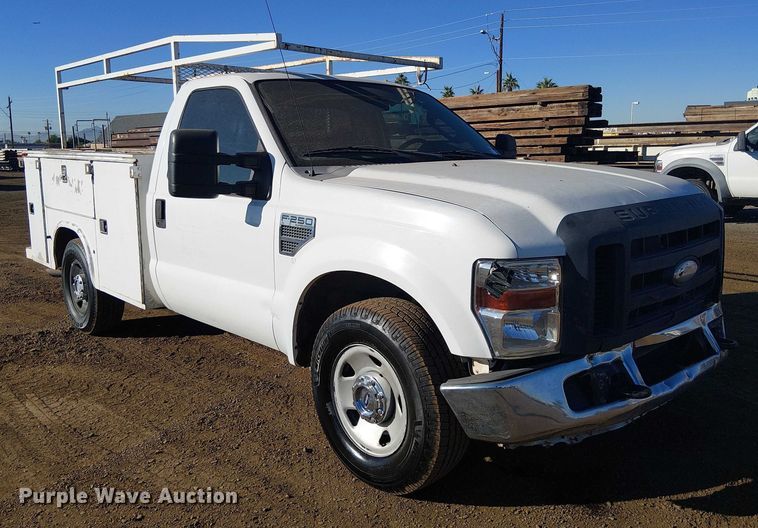 image for item EC1293 2008 Ford F250 Super Duty utility bed pickup truck