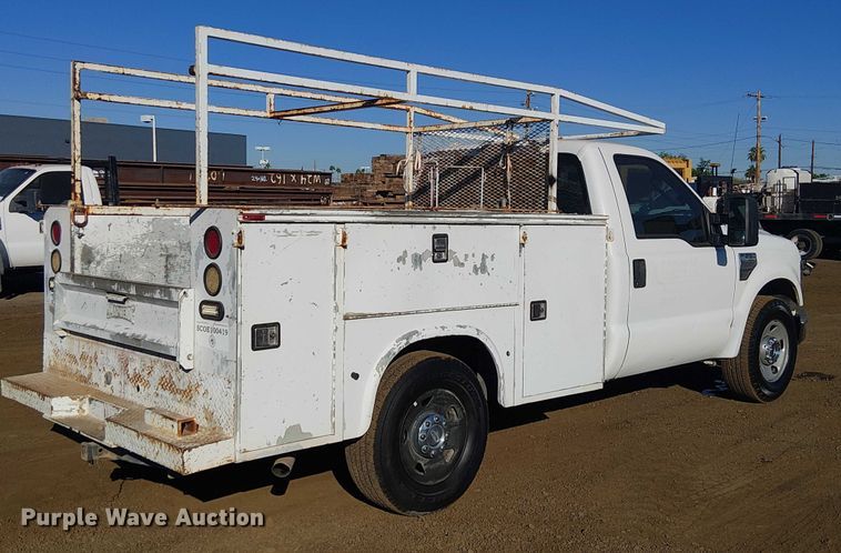 image for item EC1293 2008 Ford F250 Super Duty utility bed pickup truck
