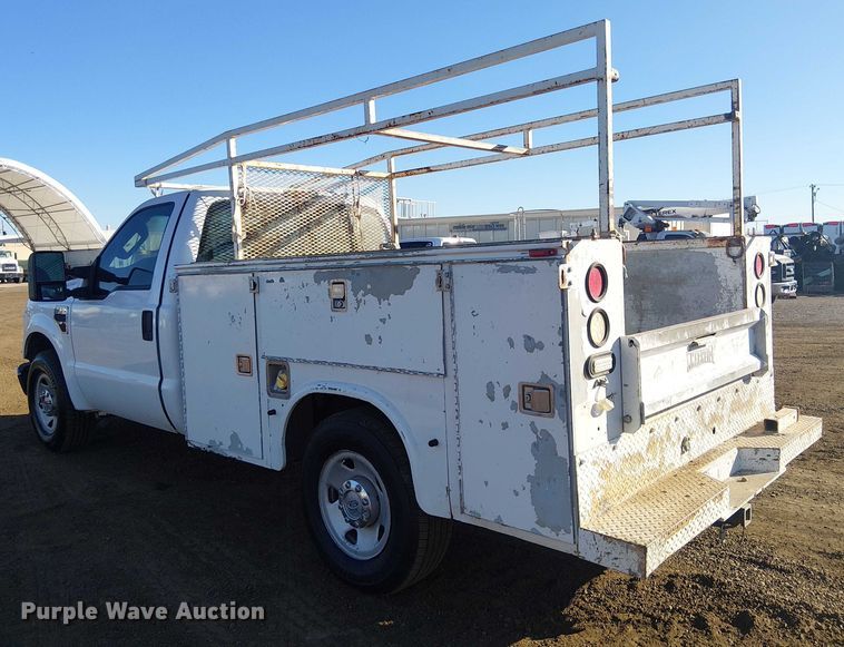 image for item EC1293 2008 Ford F250 Super Duty utility bed pickup truck