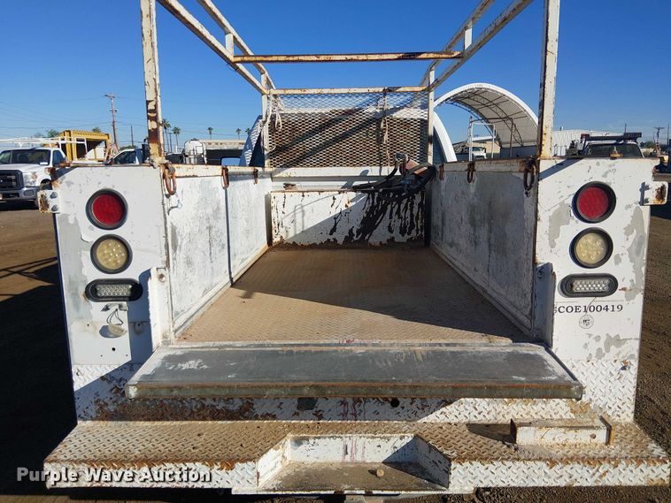 image for item EC1293 2008 Ford F250 Super Duty utility bed pickup truck