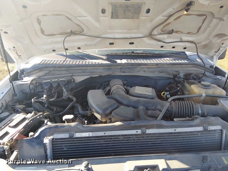 image for item EC1293 2008 Ford F250 Super Duty utility bed pickup truck