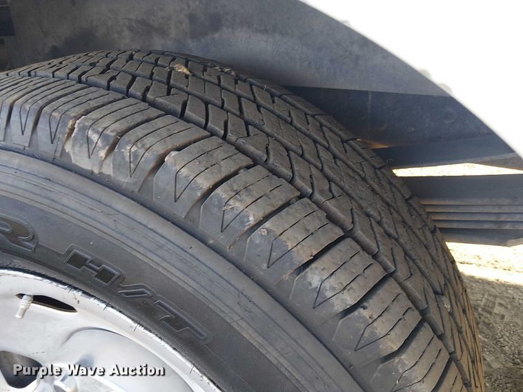 image for item EC1293 2008 Ford F250 Super Duty utility bed pickup truck