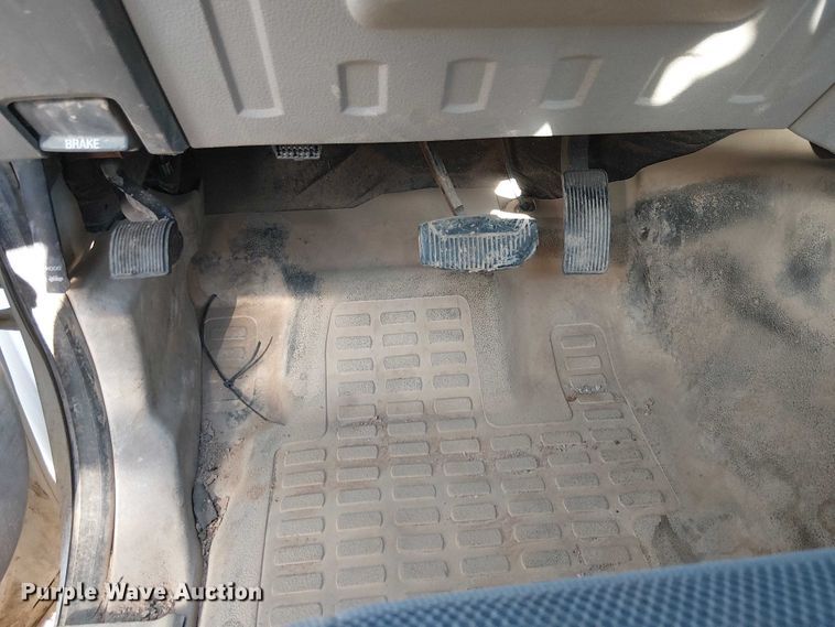 image for item EC1295 2008 Ford F250 Super Duty utility bed pickup truck