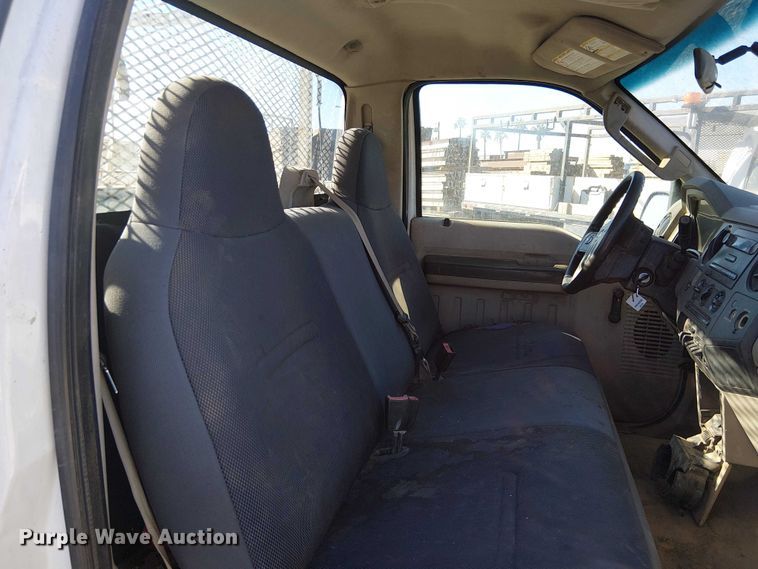 image for item EC1295 2008 Ford F250 Super Duty utility bed pickup truck