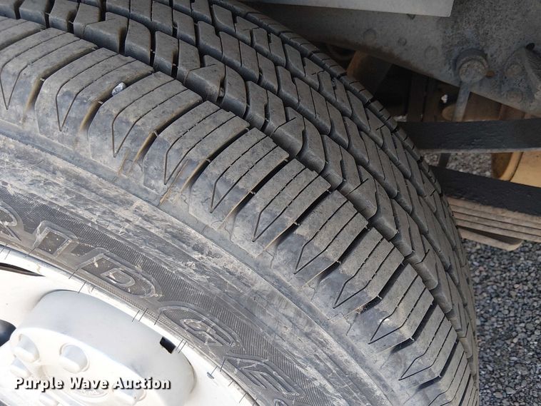 image for item EC1295 2008 Ford F250 Super Duty utility bed pickup truck