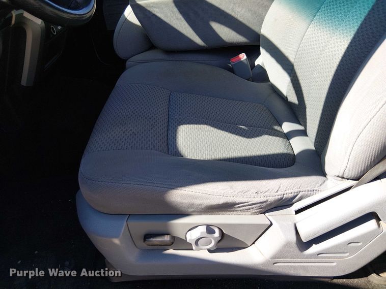 image for item EC1302 2011 Ford F150 SuperCrew pickup truck