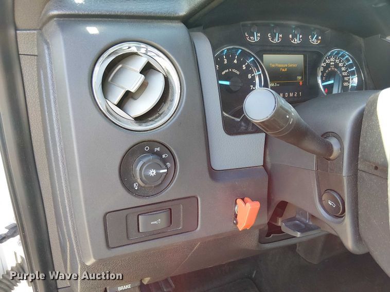 image for item EC1302 2011 Ford F150 SuperCrew pickup truck