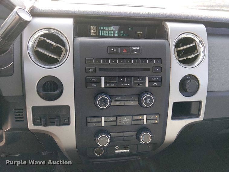 image for item EC1302 2011 Ford F150 SuperCrew pickup truck