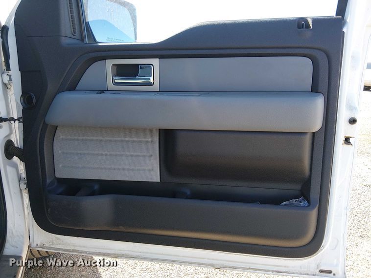 image for item EC1302 2011 Ford F150 SuperCrew pickup truck